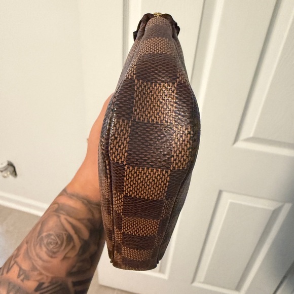 Louis Vuitton Authentic Mini pochette,come with the box and dustbag readytoship - Picture 7 of 9